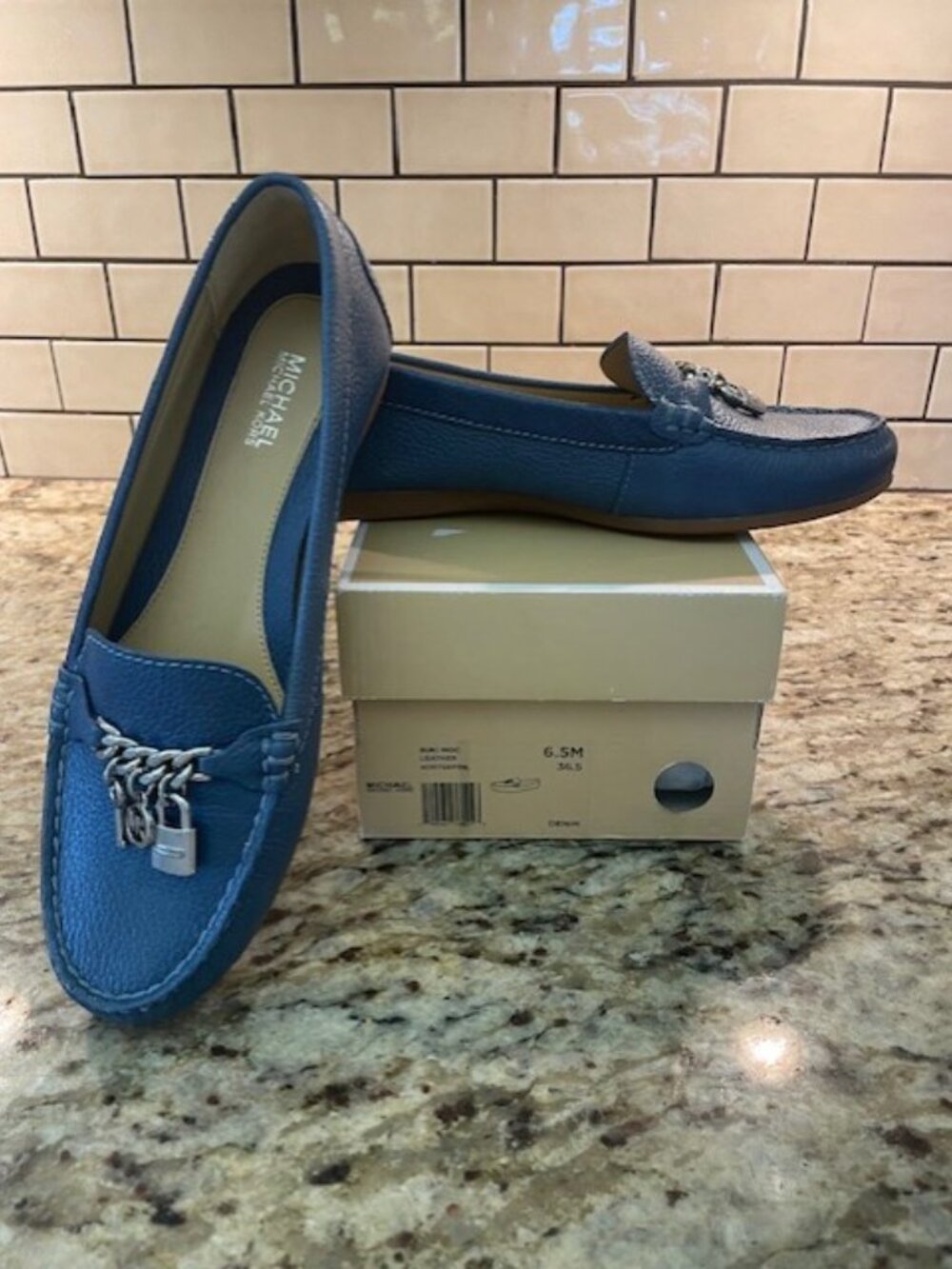 Michael Kors 6.5 Suki Moc Leather Loafer - Picture 2 of 4